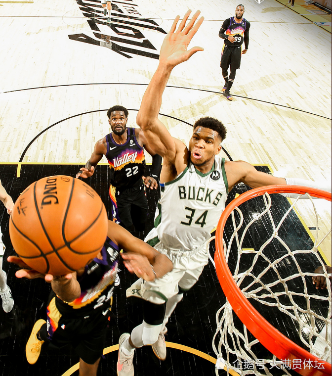  字母哥狂砍55分创赛季新高雄鹿轻取魔术